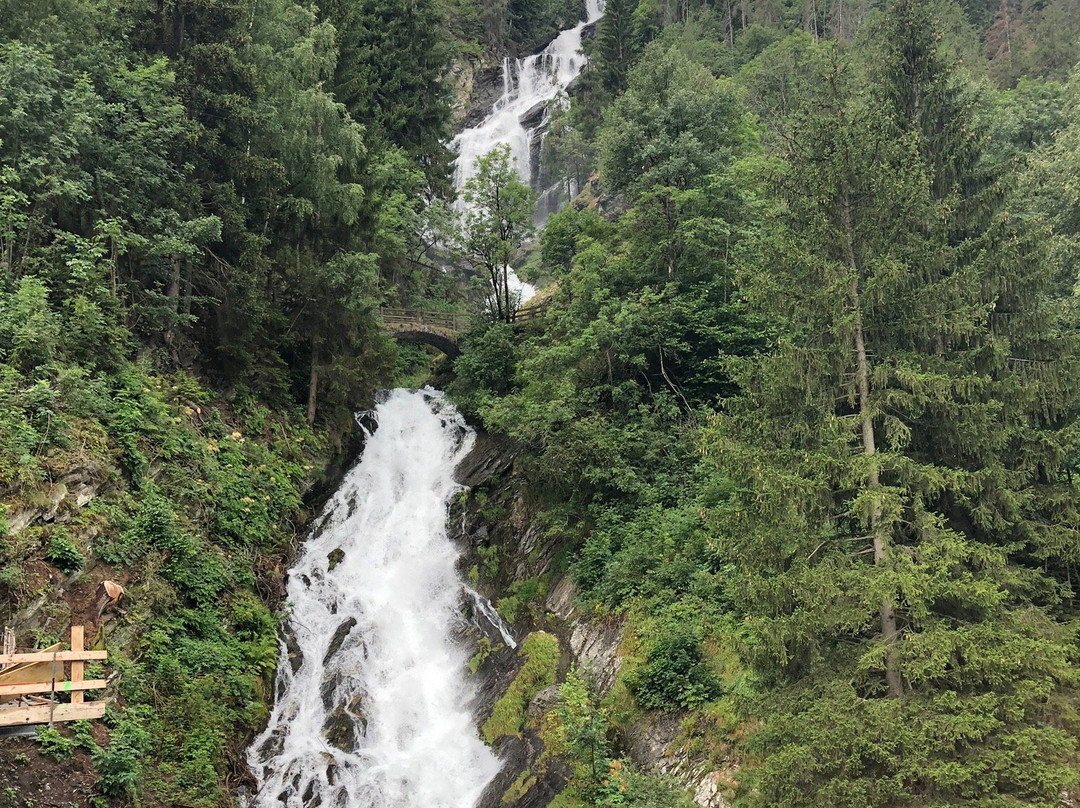 Cascade of Lenteney景点图片