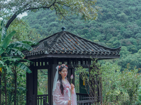 桂林和舍湖畔度假酒店主图