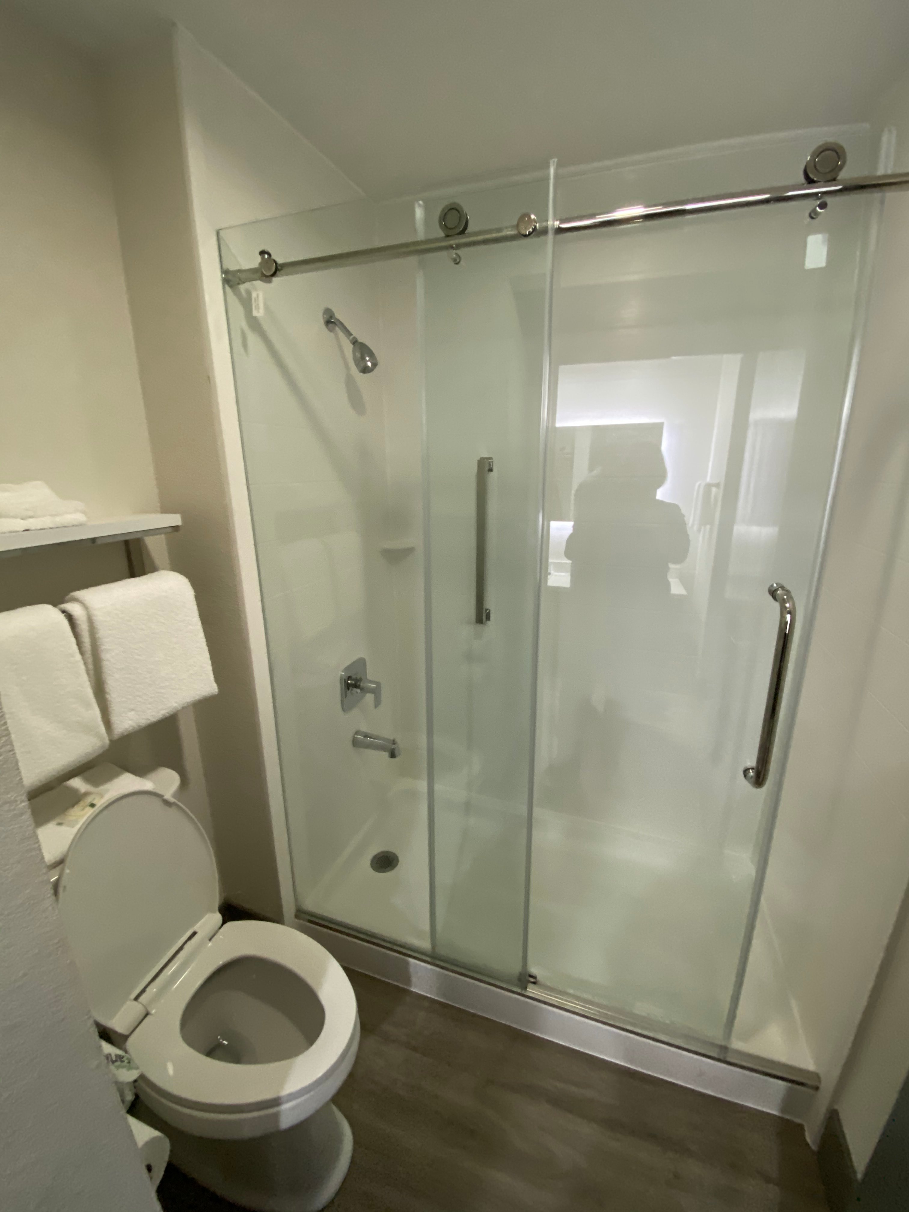 Quality Inn Murfreesboro-University Area-浴室