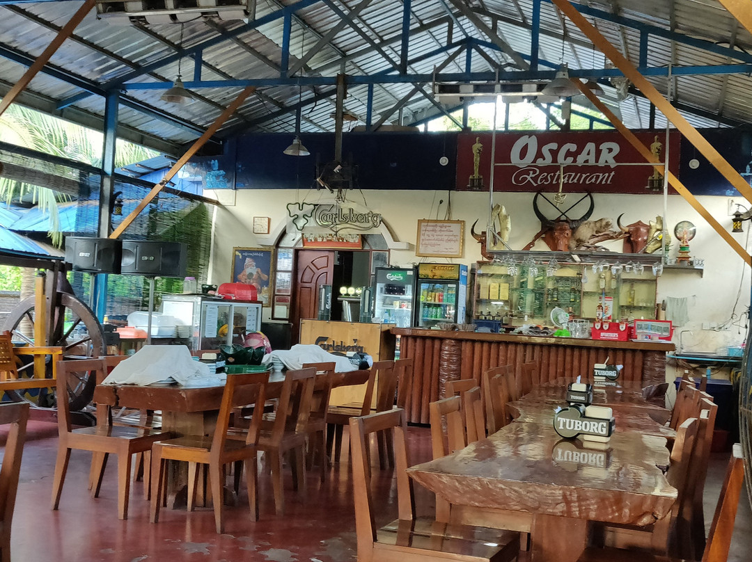 Oscar Restaurant