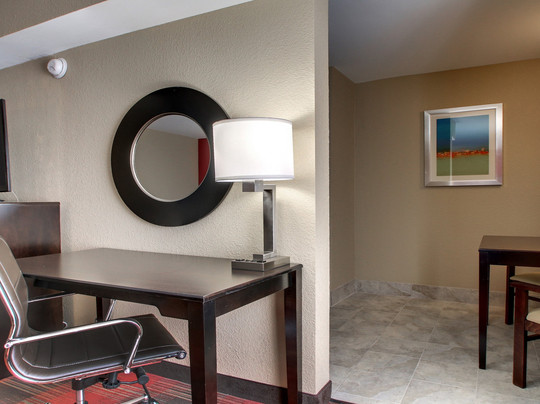 Holiday Inn Express & Suites Jackson Downtown - Coliseum By IHG主图