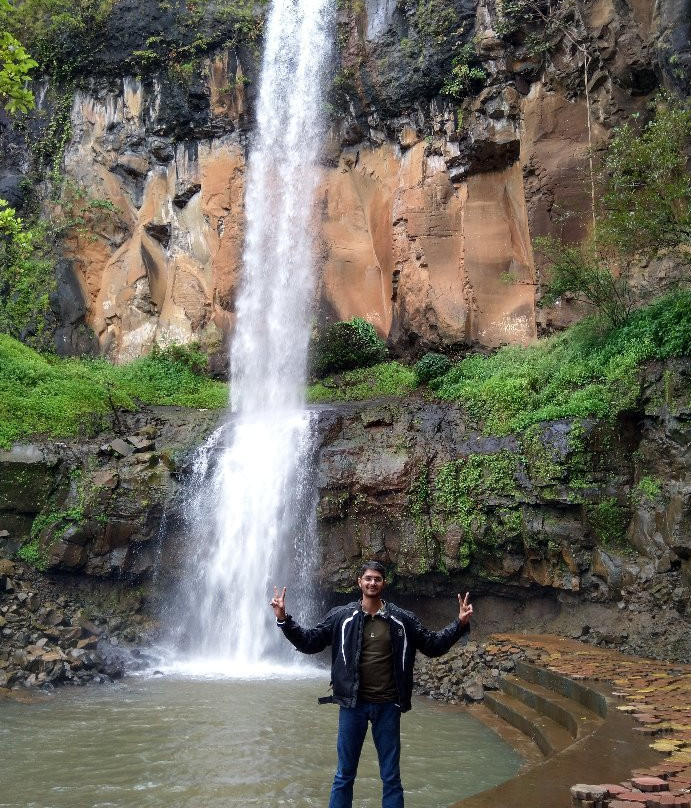 Rautwadi Waterfall景点图片