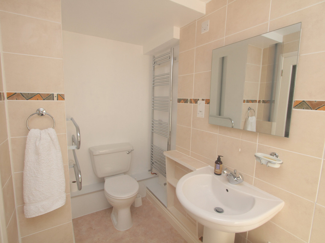 Higher Searles Down主图