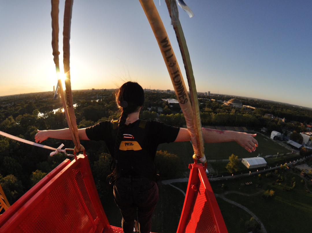Bungee Wrocław景点图片