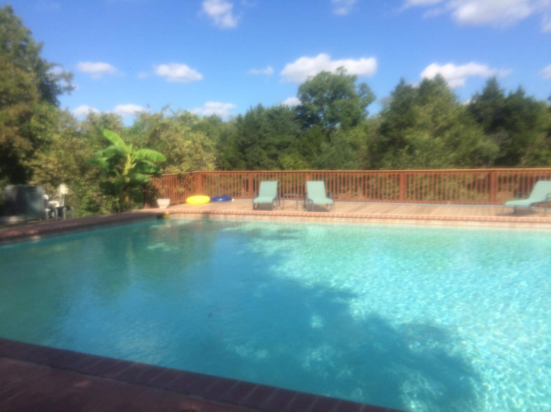 The Monastery At Forest Lake主图