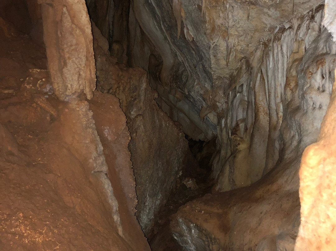 Samonas Cave-Samonas必去景点