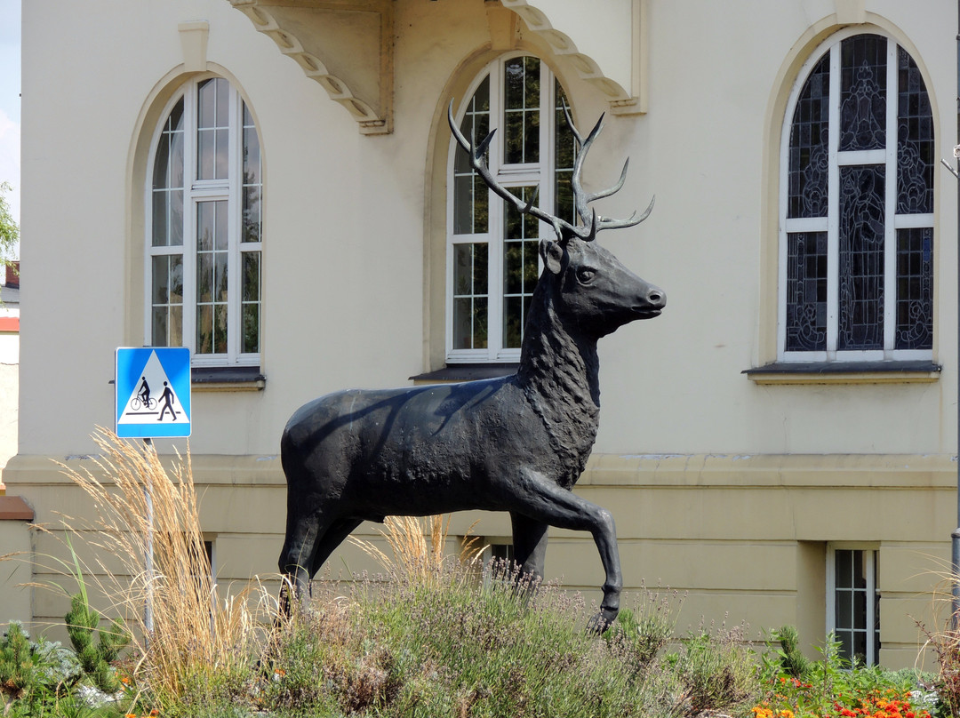 Statue of a deer景点图片