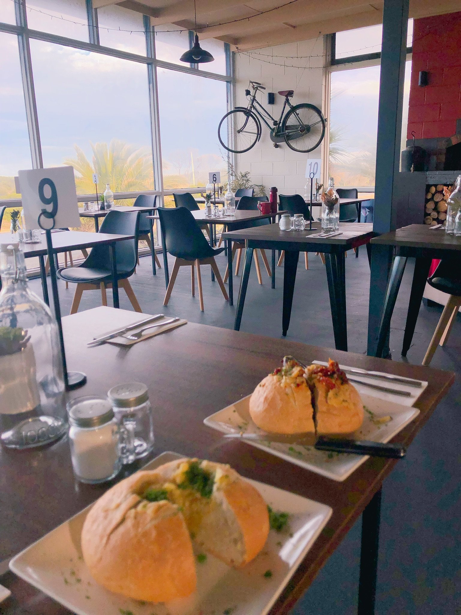 Surfside Hotel Motel-餐饮