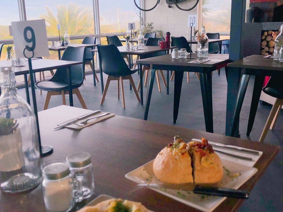 Surfside Hotel Motel主图