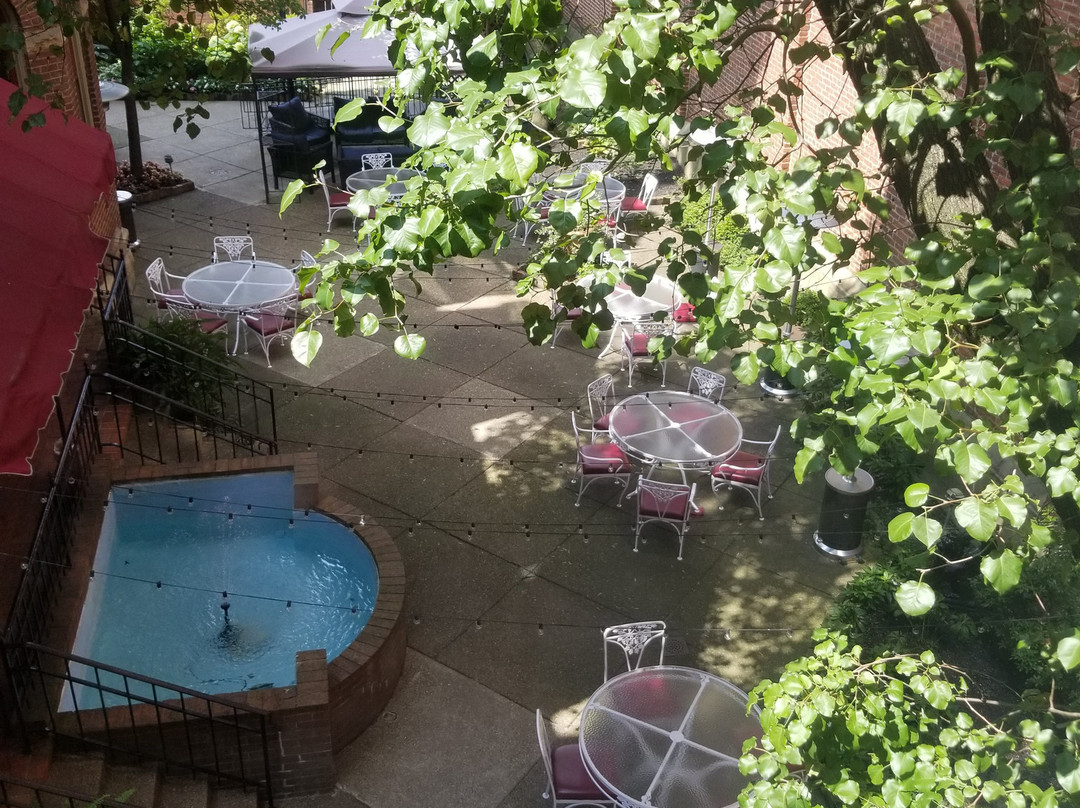 The Priory Hotel主图