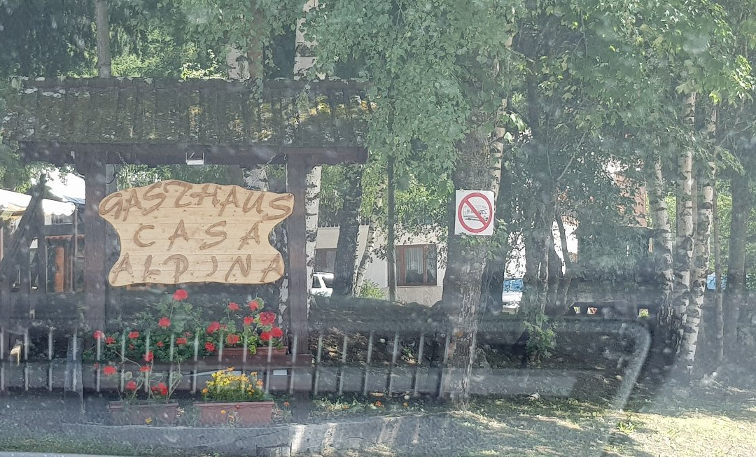 多比亚科阿尔皮纳旅馆主图