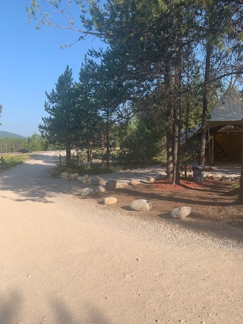 Under Canvas Glacier主图