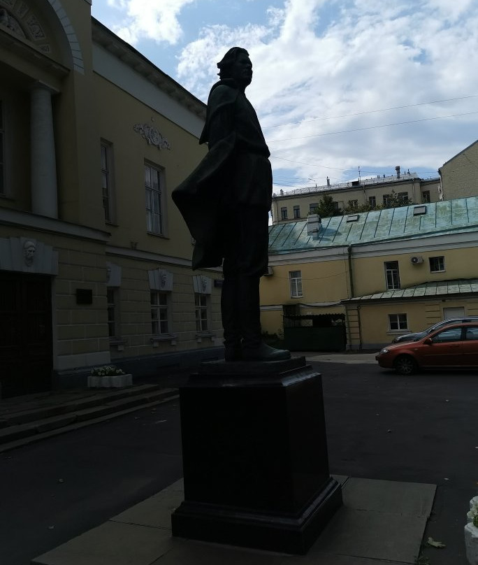 Statue of Gorkiy景点图片