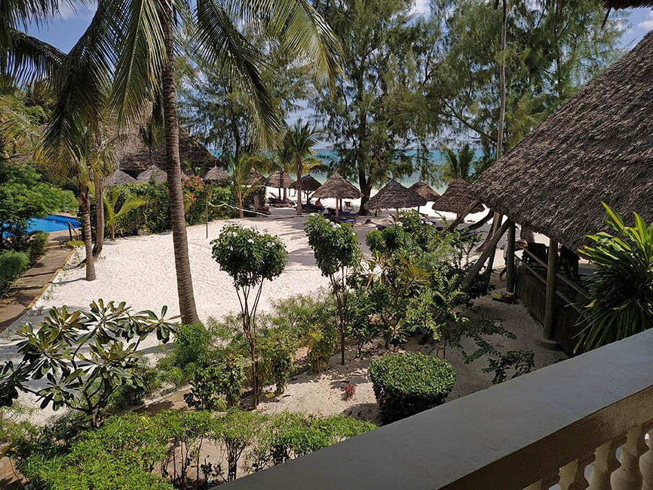 米查维日落湾度假酒店主图