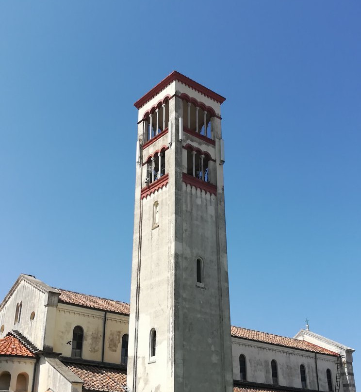 Chiesa di Santa Maria Ausiliatrice-Marina di Pisa必去景点
