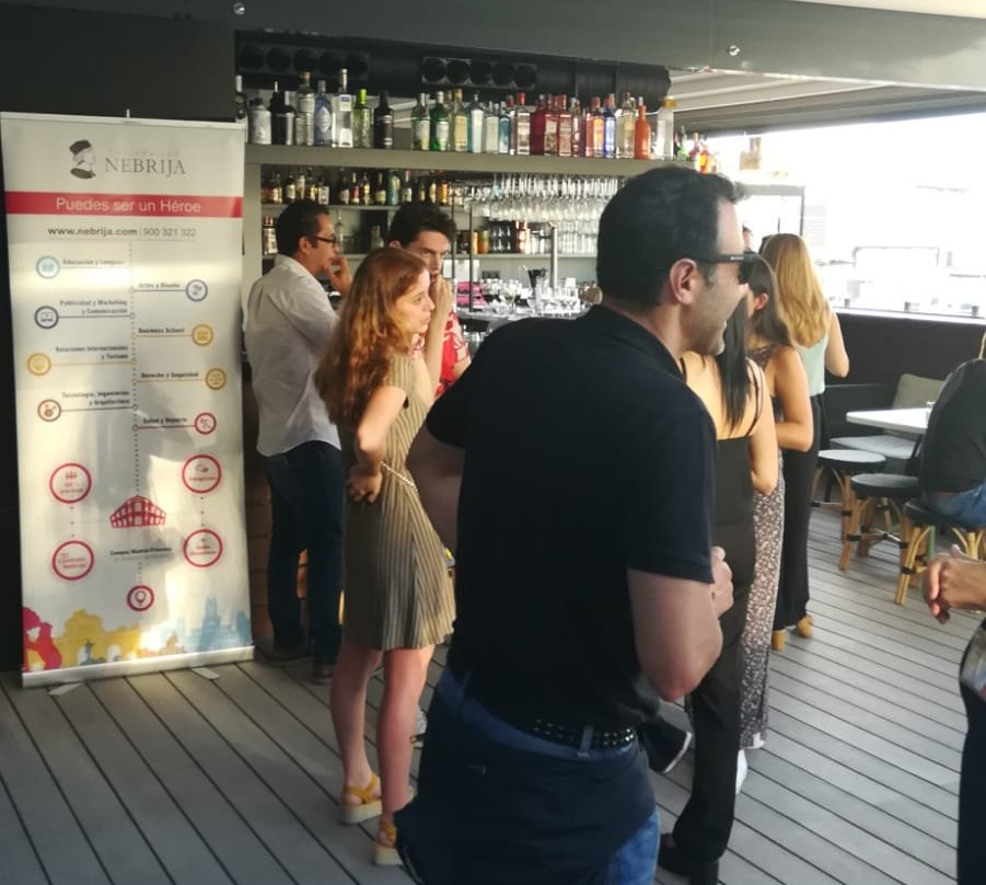 莫里纳拉里欧酒店主图