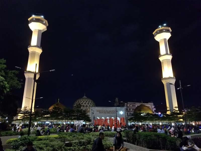 Alun-Alun Bandung-万隆必去景点