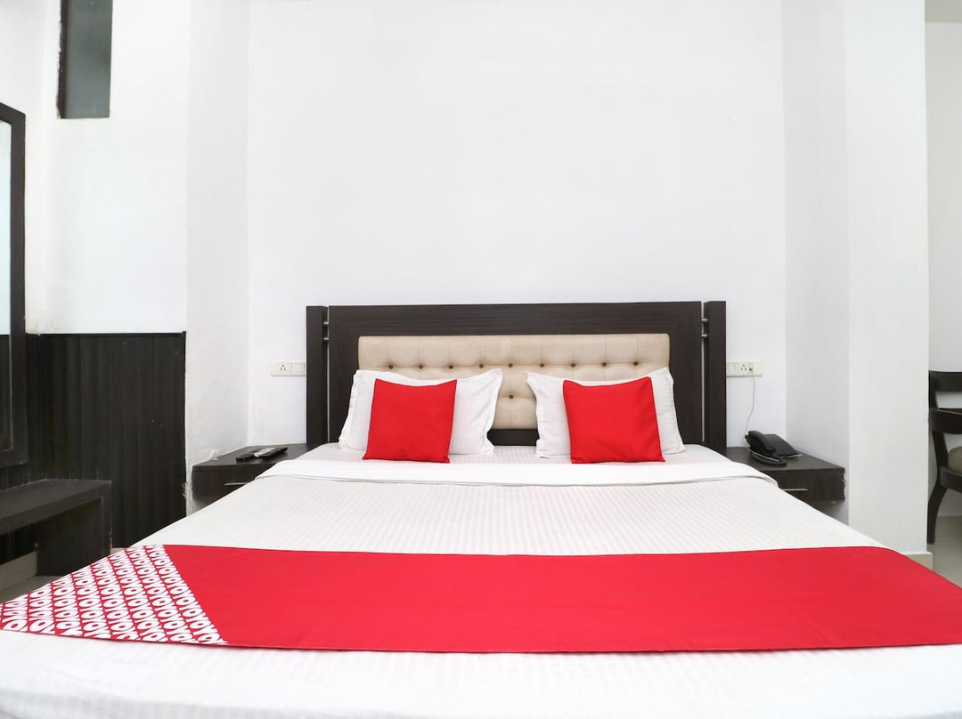 OYO 8627 Hotel Space主图