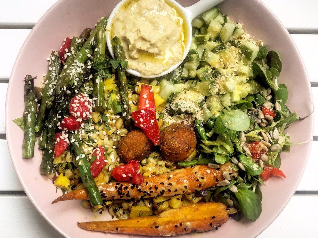 Yummy Mummy Bistro