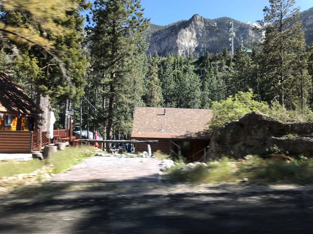 玛丽·简瀑布远足路线-拉斯维加斯必去景点