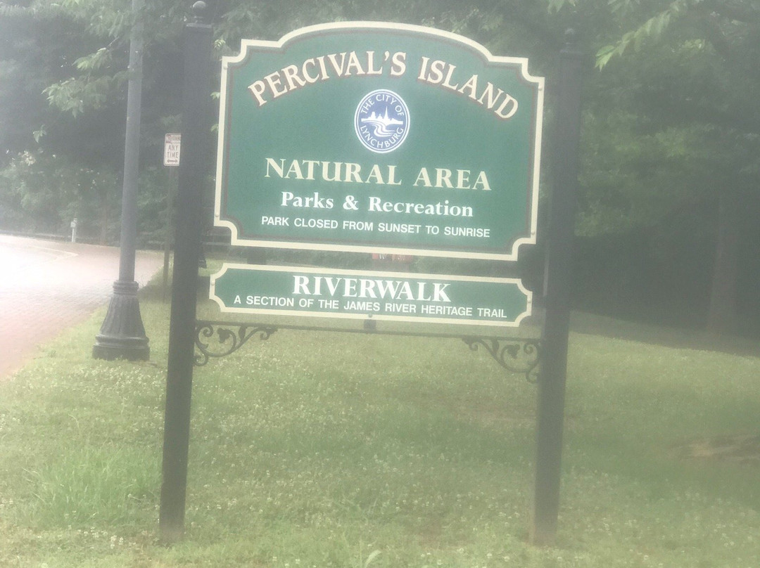 Percival's Island Natural Area景点图片