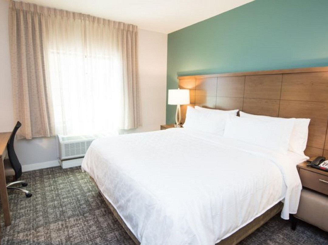 Staybridge Suites Houston East - Baytown by IHG主图