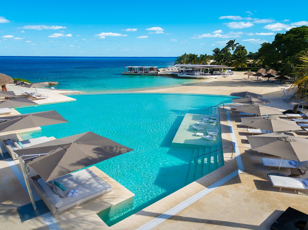 洲际度假酒店主图