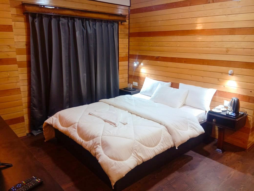 RIGHTCLIQUE Lamtey Valley主图