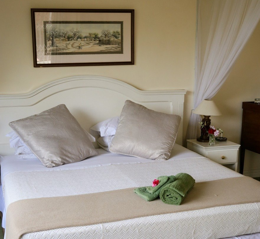 Russell's Retreat主图