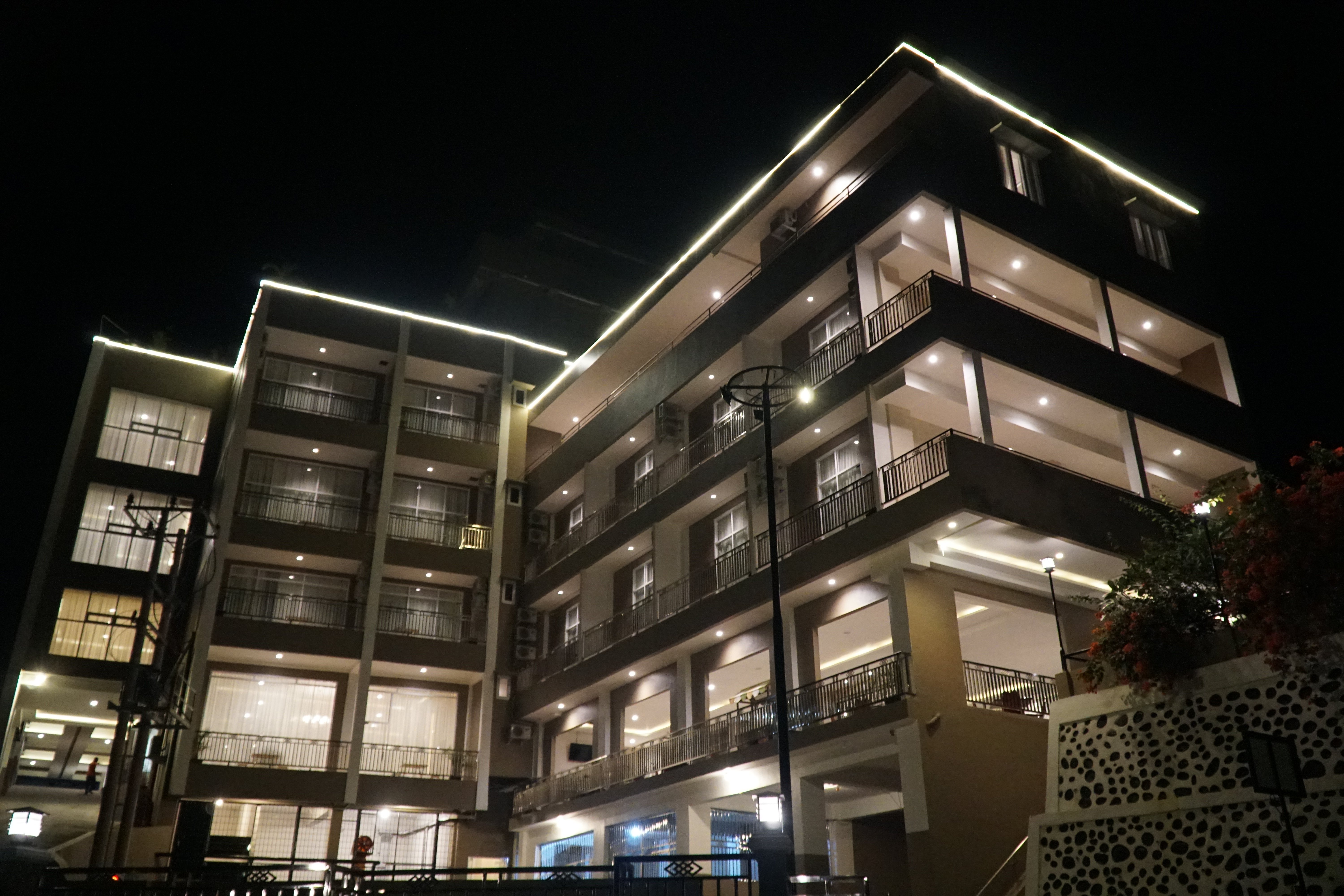 Amazing Riverside Hotel-官方