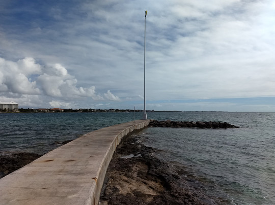 Cliff Hanging Tours-拿骚必去景点