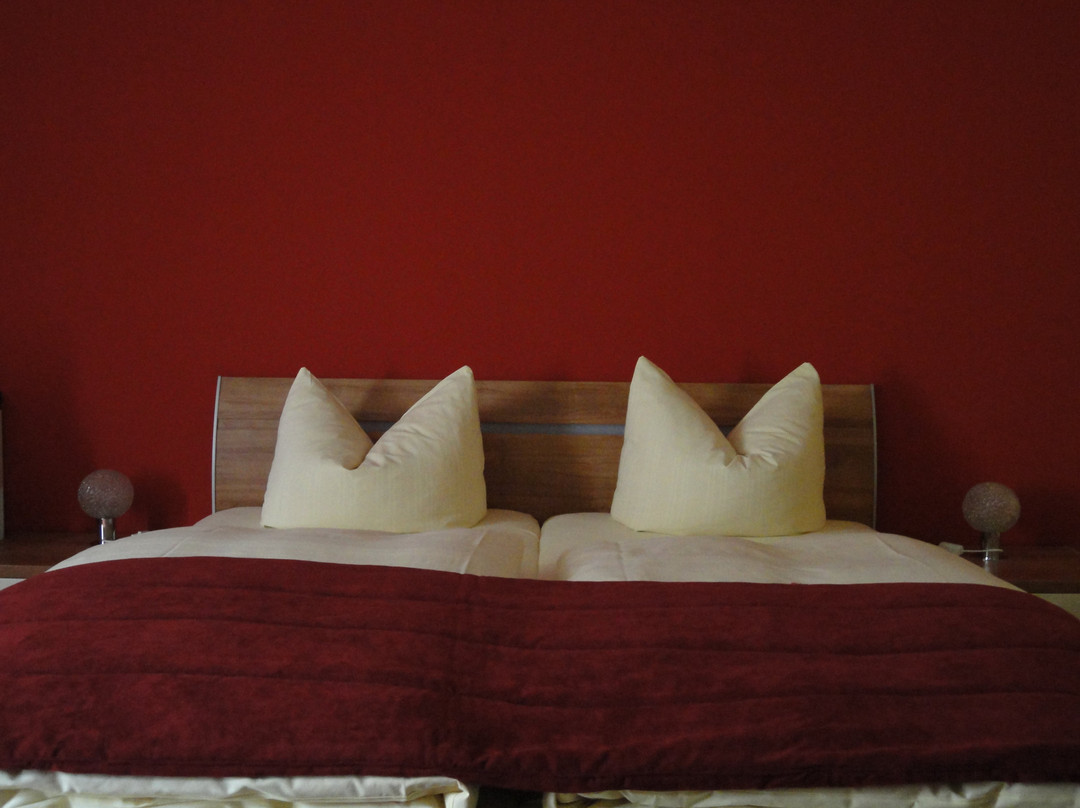 Landgasthof-Hotel-Hirsch主图
