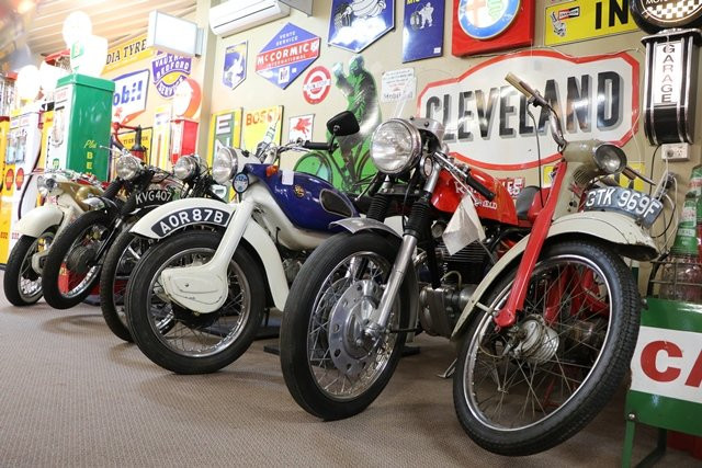 XXXX Antiques Complex