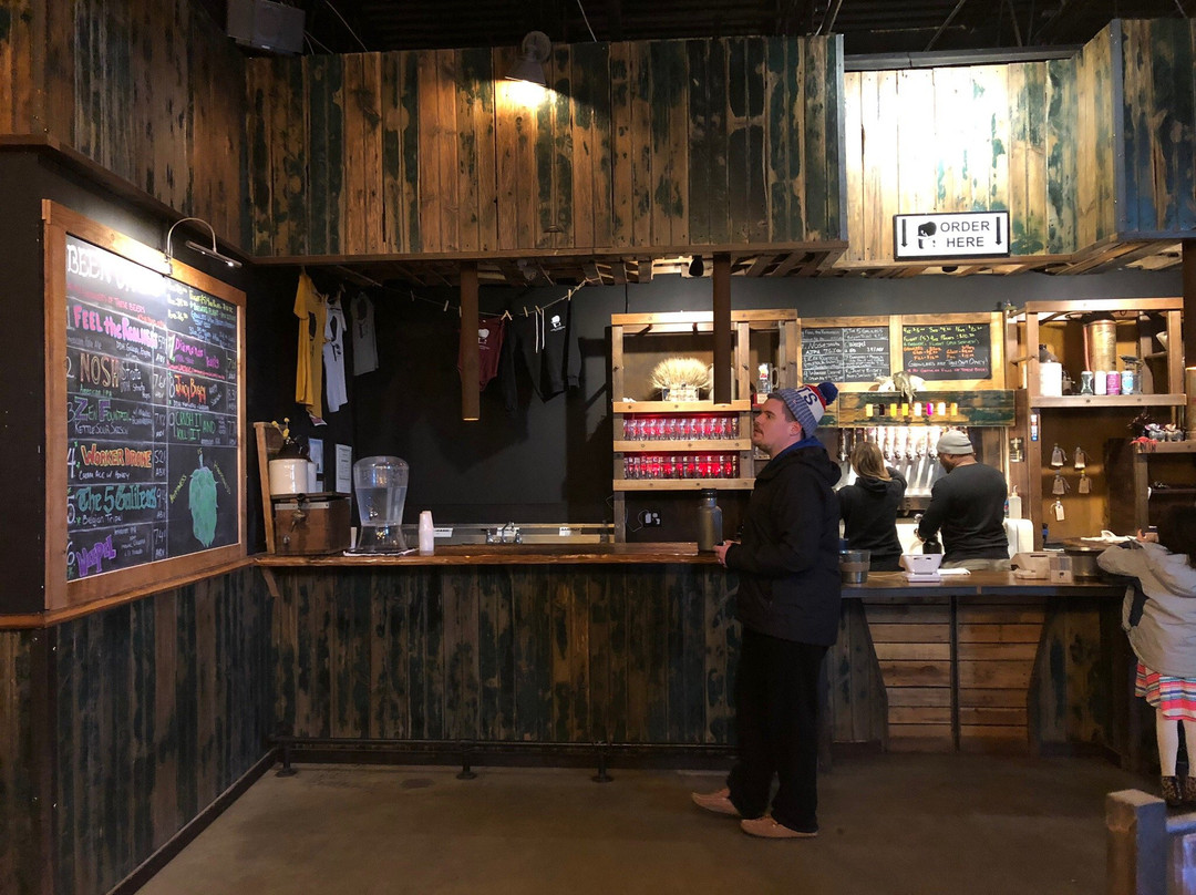 Twin Elephant Brewing Company景点图片