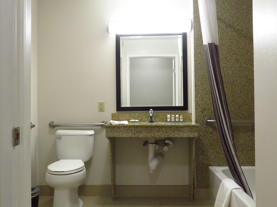 La Quinta Inn & Suites by Wyndham Bakersfield North主图