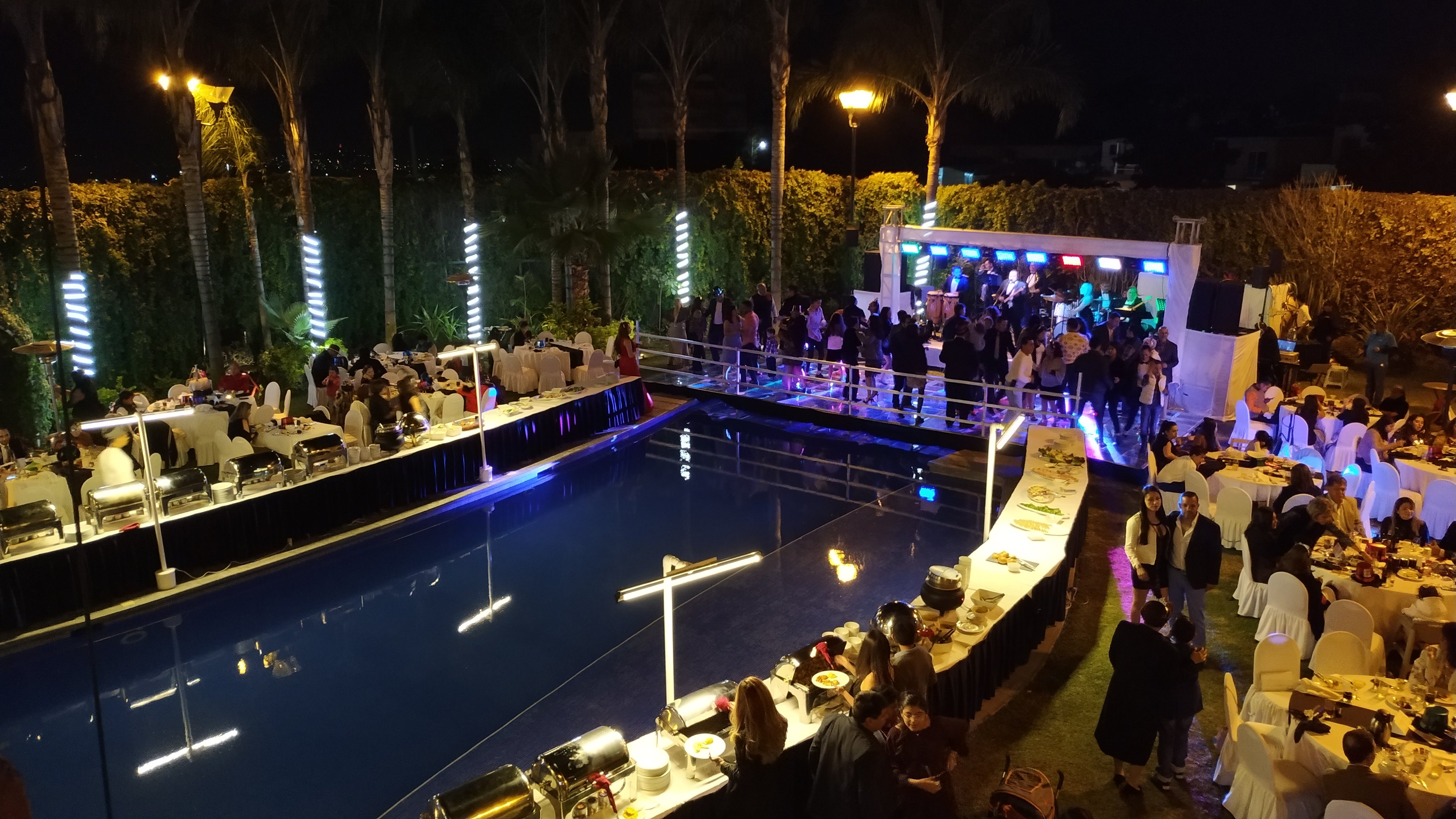 Fiesta Inn Cuernavaca-泳池