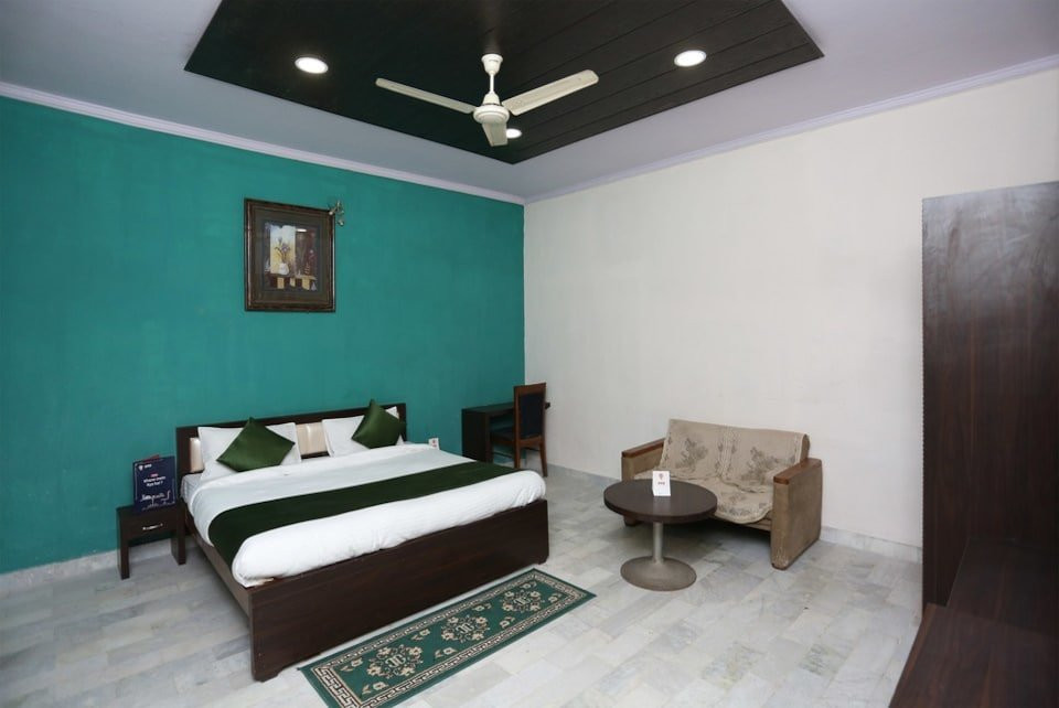 马哈拉那宫酒店主图