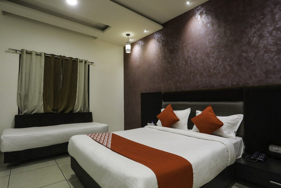 OYO 16543 Hotel Madhuban主图