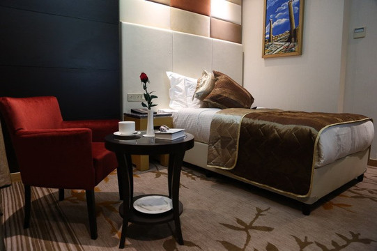 Attawfeek Plaza主图