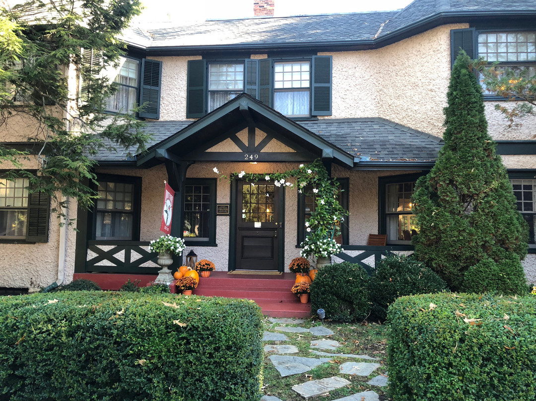 Pinecrest Bed & Breakfast主图