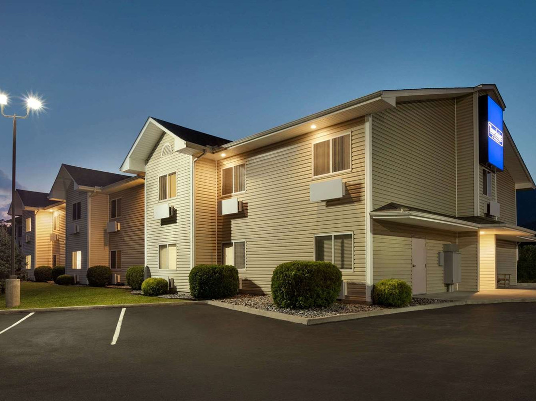 Travelodge by Wyndham Low Moor Near Covington主图