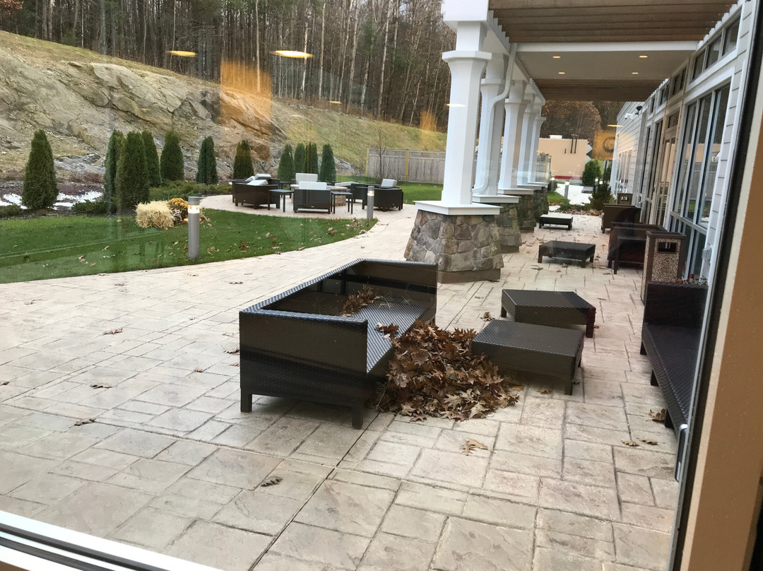 Courtyard by Marriott Lenox Berkshires主图