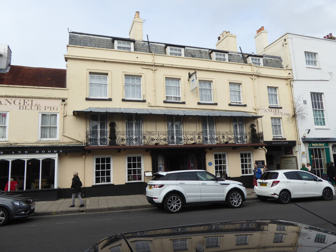 The Angel & Blue Pig Hotel主图
