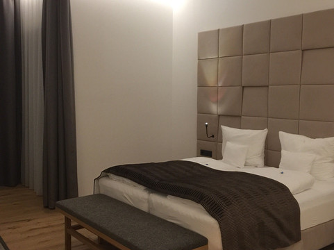 Rohrendorf bei Krems酒店住宿-Klinglhuber's Suiten