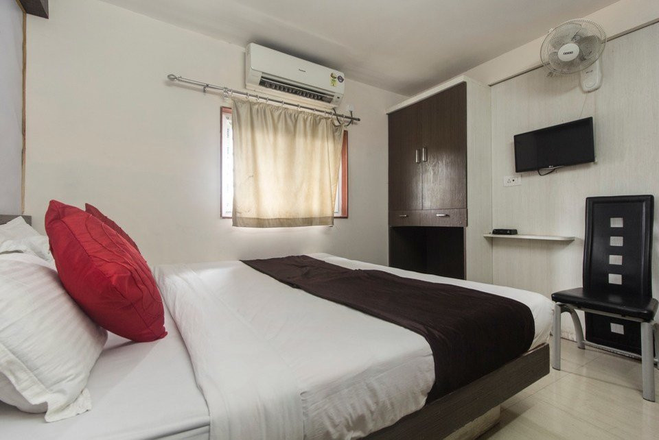 OYO 12305 Raj Residency主图