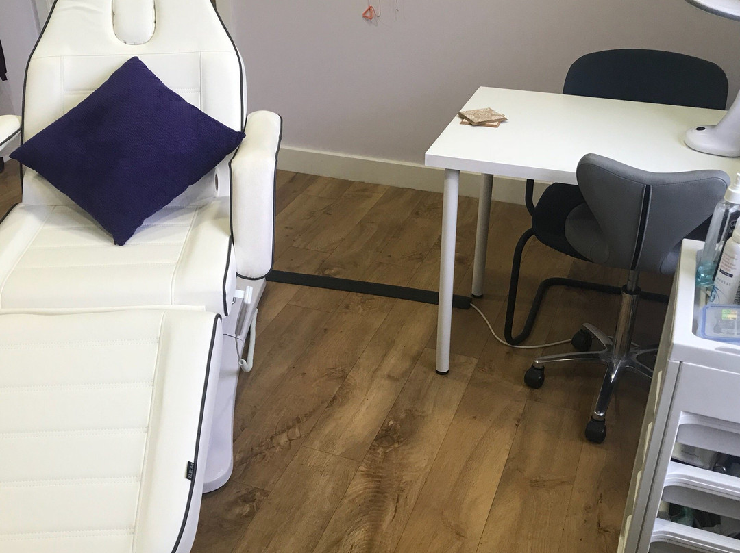 Holistic Massage & Beauty Treatments-Woodley必去景点