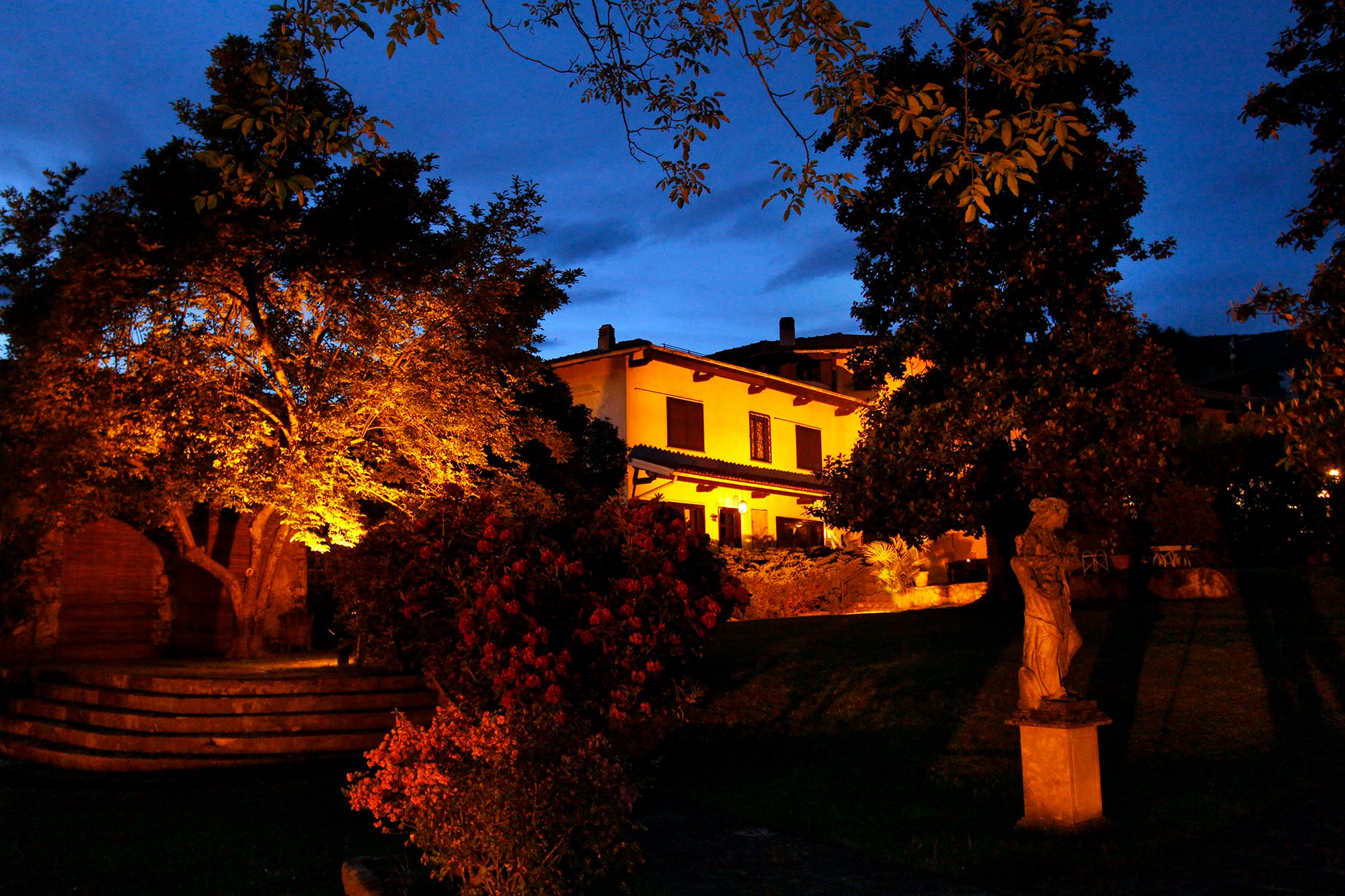 Villa Sarchi-官方