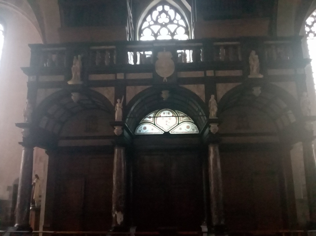 Collegiale Saint-Ursmer Church景点图片