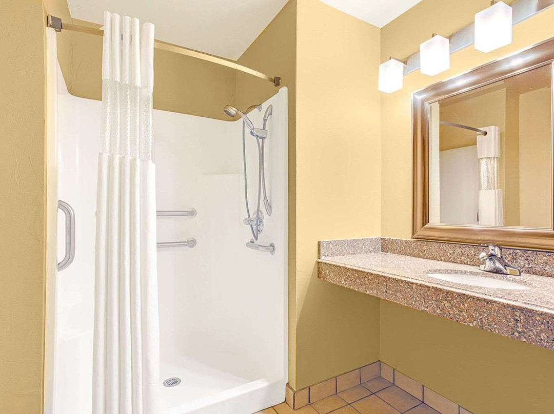 Days Inn by Wyndham Oklahoma City主图