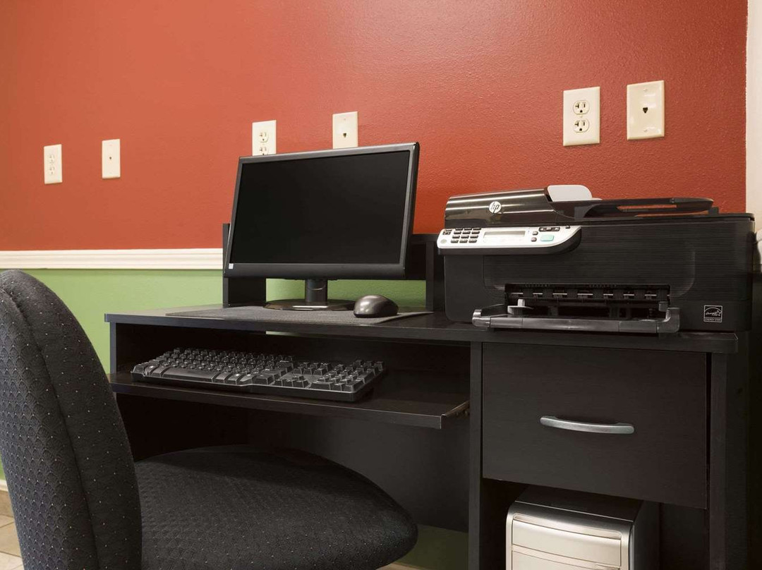 Super 8 by Wyndham Salmon主图